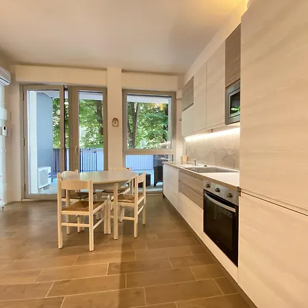 Urban Nest Terrace דירה