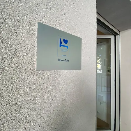 Urban Nest Terrace Apartament *